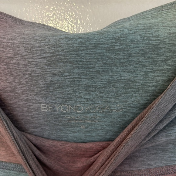 Beyond Yoga Multicolor Nebula Leggings Size Medium - Picture 6 of 6